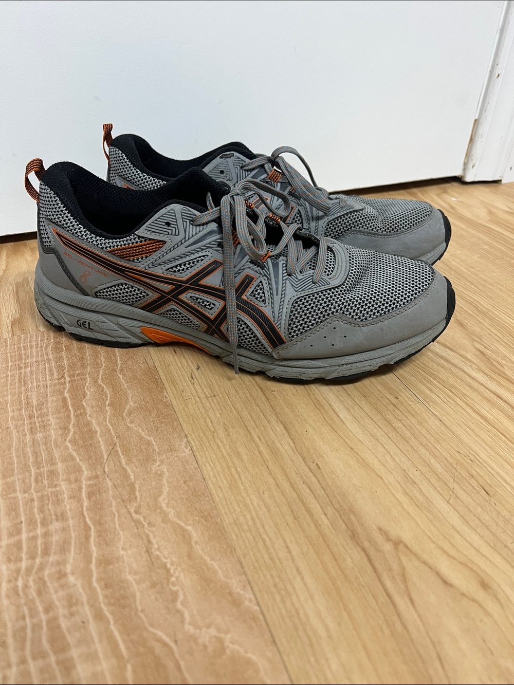 Asics Men's Gray and Orange Athletic Running Shoes